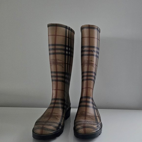 Burberry Rain Boots -Wellingtons BRAND NEW!!! 100% AUTHENTIC. - Picture 2 of 9
